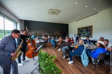 Alfonso Deidda  alto sax, flaute – Alessio Zoratto: double bass