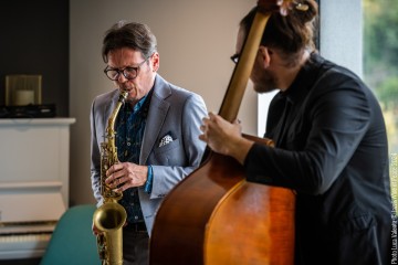 Alfonso Deidda  alto sax, flaute – Alessio Zoratto: double bass
