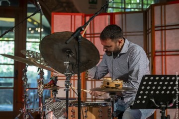 ANAiS DRAGO “Relevé” Anais Drago: violin, electronics - Federico Calcagno: clarinets - Max Trabucco: drums