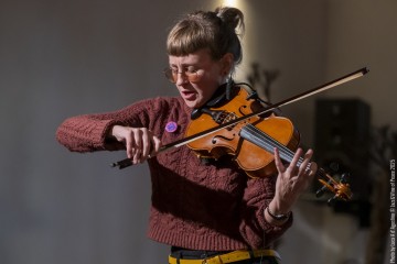 ANAiS DRAGO “Relevé” Anais Drago: violin, electronics - Federico Calcagno: clarinets - Max Trabucco: drums