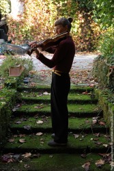 ANAiS DRAGO “Relevé” Anais Drago: violin, electronics - Federico Calcagno: clarinets - Max Trabucco: drums