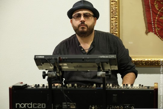 Alberto Gurrisi: hammond – Emiliano Vernizzi: sax – Michele Bianchi: guitar – Michele Morari: drums