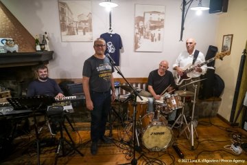 Cormons, 21/10/2021 - Osteria ristorantino In Taberna - Jazz&Wine of Peace 2021 - Bluesiana - Gianni Massarutto: armoniche - Keivan Djafarizad: tastiere, chitarra - Maurizio Moschini: basso - Massimo Del Rio: batteria - Foto Luca A. d'Agostino/Phocus Agency © 2021