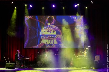 Tommaso Colliva: production - Enrico Gabrielli: keyboards, piano, sax, percussion - Massimo Martellotta: guitar, synth - Fabio Rondanini: drums – Roberto Dragonetti: bass