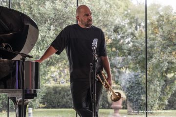 Lucinico, 25-10-2021 - JAZZ&WINE OF PEACE 2021 - Circolo Culturale  Controtempo  - Villa Attems Cernozza de Postcastro - DAVID HELBOCK, SEBASTIAN STUDNITZKY, ARNE JANSEN “THE NEW COOL” - David Helbock: piano, electronics;
Sebastian Studnitzky: trumpet, electronics;
Arne Jansen: guitar, electronics - Foto © 2021 Luca d’Agostino / Phocus Agency