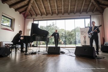 Lucinico, 25-10-2021 - JAZZ&WINE OF PEACE 2021 - Circolo Culturale  Controtempo  - Villa Attems Cernozza de Postcastro - DAVID HELBOCK, SEBASTIAN STUDNITZKY, ARNE JANSEN “THE NEW COOL” - David Helbock: piano, electronics;
Sebastian Studnitzky: trumpet, electronics;
Arne Jansen: guitar, electronics - Foto © 2021 Luca d’Agostino / Phocus Agency
