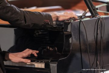 Lucinico, 25-10-2021 - JAZZ&WINE OF PEACE 2021 - Circolo Culturale  Controtempo  - Villa Attems Cernozza de Postcastro - DAVID HELBOCK, SEBASTIAN STUDNITZKY, ARNE JANSEN “THE NEW COOL” - David Helbock: piano, electronics;
Sebastian Studnitzky: trumpet, electronics;
Arne Jansen: guitar, electronics - Foto © 2021 Luca d’Agostino / Phocus Agency