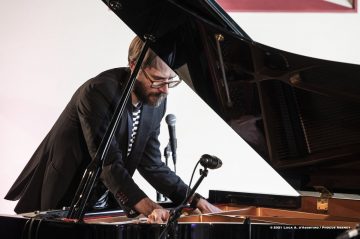 Lucinico, 25-10-2021 - JAZZ&WINE OF PEACE 2021 - Circolo Culturale  Controtempo  - Villa Attems Cernozza de Postcastro - DAVID HELBOCK, SEBASTIAN STUDNITZKY, ARNE JANSEN “THE NEW COOL” - David Helbock: piano, electronics;
Sebastian Studnitzky: trumpet, electronics;
Arne Jansen: guitar, electronics - Foto © 2021 Luca d’Agostino / Phocus Agency