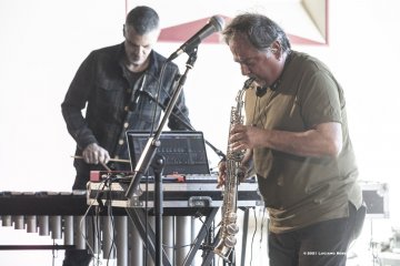 Lucinico, 23-10-2021 - JAZZ&WINE OF PEACE 2021 - Circolo Culturale  Controtempo - Villa Attems Cernozza de Postcastro - ENZO FAVATA “The Crossing” - Enzo Favata: soprano sax, bass clarine, flute, samplers, keyboards, live electronics - Pasquale Mirra: vibraphone, marimba midi; Rosa Brunello: electric bass; Marco Frattini: drums, pads  - Foto © 2021 Luciano Rossetti / Phocus Agency