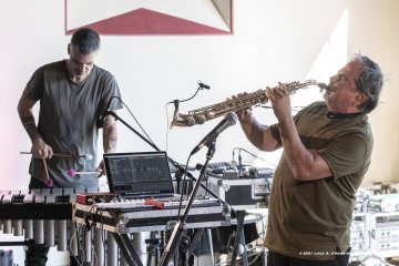 Lucinico, 23-10-2021 - JAZZ&WINE OF PEACE 2021 - Circolo Culturale  Controtempo - Villa Attems Cernozza de Postcastro - ENZO FAVATA “The Crossing” - Enzo Favata: soprano sax, bass clarine, flute, samplers, keyboards, live electronics - Pasquale Mirra: vibraphone, marimba midi; Rosa Brunello: electric bass; Marco Frattini: drums, pads  - Foto © 2021 Luca d’Agostino / Phocus Agency