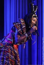 Fatoumata Diawara, voce - Juan Finger, bass - Jurandir Santana, guitar - Fernando Tejero, keys - Willy Ombe, drums