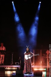 Fatoumata Diawara, voce - Juan Finger, bass - Jurandir Santana, guitar - Fernando Tejero, keys - Willy Ombe, drums