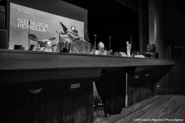 Sacile, 22/05/2021 - Controtempo - Teatro Zancanaro - Il Volo del Jazz - GIANLUCA PETRELLA ÒCosmic RenaissanceÓ - Gianluca Petrella: trombone, laptop, moog, effetti - Mirco Rubegni: tromba - Blake Franchetto: basso - Federico Scettri: batteria, laptop25 - Simone Padovani: percussioni - Foto Luca A. dÕAgostino / Phocus Agency © 2021