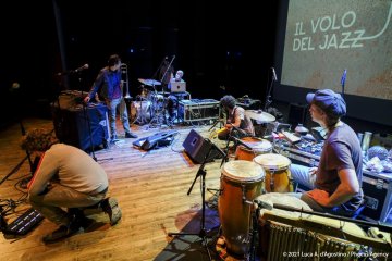 Sacile, 22/05/2021 - Controtempo - Teatro Zancanaro - Il Volo del Jazz - GIANLUCA PETRELLA “Cosmic Renaissance” - Gianluca Petrella: trombone, laptop, moog, effetti - Mirco Rubegni: tromba - Blake Franchetto: basso - Federico Scettri: batteria, laptop25 - Simone Padovani: percussioni - Foto Luca A. d’Agostino / Phocus Agency © 2021