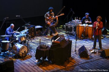 Sacile, 22/05/2021 - Controtempo - Teatro Zancanaro - Il Volo del Jazz - GIANLUCA PETRELLA “Cosmic Renaissance” - Gianluca Petrella: trombone, laptop, moog, effetti - Mirco Rubegni: tromba - Blake Franchetto: basso - Federico Scettri: batteria, laptop25 - Simone Padovani: percussioni - Foto Luca A. d’Agostino / Phocus Agency © 2021