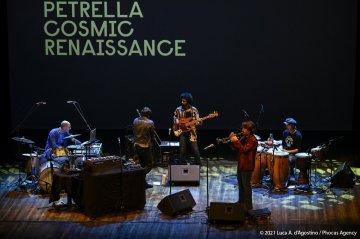 Sacile, 22/05/2021 - Controtempo - Teatro Zancanaro - Il Volo del Jazz - GIANLUCA PETRELLA “Cosmic Renaissance” - Gianluca Petrella: trombone, laptop, moog, effetti - Mirco Rubegni: tromba - Blake Franchetto: basso - Federico Scettri: batteria, laptop25 - Simone Padovani: percussioni - Foto Luca A. d’Agostino / Phocus Agency © 2021