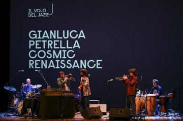 Sacile, 22/05/2021 - Controtempo - Teatro Zancanaro - Il Volo del Jazz - GIANLUCA PETRELLA “Cosmic Renaissance” - Gianluca Petrella: trombone, laptop, moog, effetti - Mirco Rubegni: tromba - Blake Franchetto: basso - Federico Scettri: batteria, laptop25 - Simone Padovani: percussioni - Foto Luca A. d’Agostino / Phocus Agency © 2021