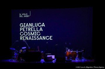 Sacile, 22/05/2021 - Controtempo - Teatro Zancanaro - Il Volo del Jazz - GIANLUCA PETRELLA “Cosmic Renaissance” - Gianluca Petrella: trombone, laptop, moog, effetti - Mirco Rubegni: tromba - Blake Franchetto: basso - Federico Scettri: batteria, laptop25 - Simone Padovani: percussioni - Foto Luca A. d’Agostino / Phocus Agency © 2021