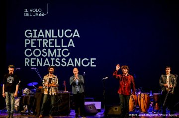 Sacile, 22/05/2021 - Controtempo - Teatro Zancanaro - Il Volo del Jazz - GIANLUCA PETRELLA “Cosmic Renaissance” - Gianluca Petrella: trombone, laptop, moog, effetti - Mirco Rubegni: tromba - Blake Franchetto: basso - Federico Scettri: batteria, laptop25 - Simone Padovani: percussioni - Foto Luca A. d’Agostino / Phocus Agency © 2021