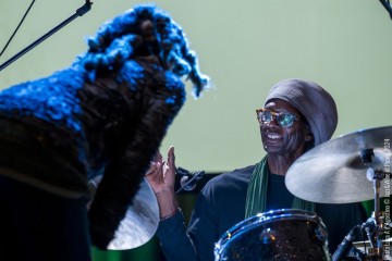 Ndoho Ange - Thomas de Pourquery - Pasquale Mirra - Joshua Abrams - Hamid Drake