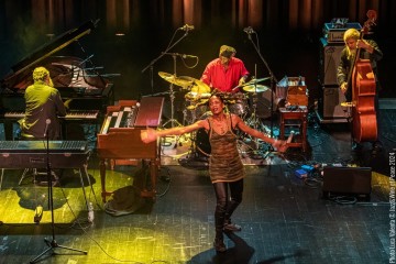 Ndoho Ange - Thomas de Pourquery - Pasquale Mirra - Joshua Abrams - Hamid Drake