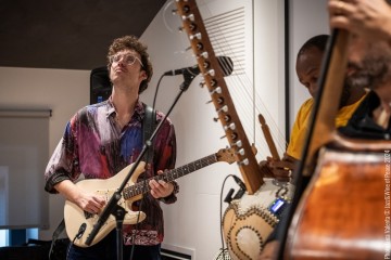 Jali Babou Saho voice, kora - Luca Zennaro guitar - Simone Serafini double bass