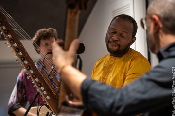Jali Babou Saho voice, kora - Luca Zennaro guitar - Simone Serafini double bass
