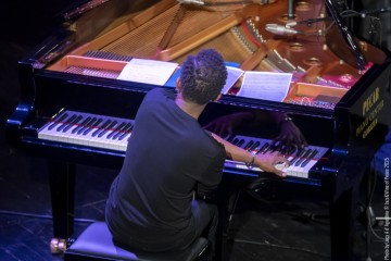 James Brandon Lewis: tenor sax - Aruán Ortiz: piano - Brad Jones: bass - Chad Taylor: drums