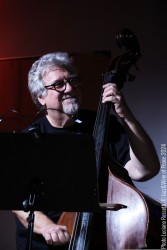 Joe Hertenstein drums - Ray Anderson   trombone - Michael Moore: alto sax, clarinet - Michael Formanek  bass