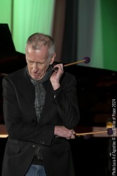 JOE LOCKE Quartet plus guest MATTEO PREFUMO  - Joe Locke: vibes - Jim Ridl: piano - Lorin Cohen: double bass, bass – Vladimir Kostadinovic: drums - Matteo Prefumo: guitar