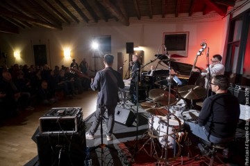 JOE LOCKE Quartet plus guest MATTEO PREFUMO  - Joe Locke: vibes - Jim Ridl: piano - Lorin Cohen: double bass, bass – Vladimir Kostadinovic: drums - Matteo Prefumo: guitar