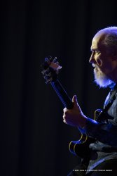 Gorizia, 23-10-2021 - JAZZ&WINE OF PEACE 2021 - Circolo Culturale  Controtempo - Teatro Comunale Giuseppe Verdi - JOHN SCOFIELD & DAVE HOLLAND DUO - John Scofield: guitar;
Dave Holland: double bass - Foto © 2021 Luca d’Agostino / Phocus Agency