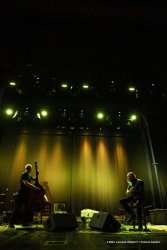 Gorizia, 23-10-2021 - JAZZ&WINE OF PEACE 2021 - Circolo Culturale  Controtempo - Teatro Comunale Giuseppe Verdi - JOHN SCOFIELD & DAVE HOLLAND DUO - John Scofield: guitar;
Dave Holland: double bass - Foto © 2021 Luciano Rossetti / Phocus Agency