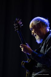 Gorizia, 23-10-2021 - JAZZ&WINE OF PEACE 2021 - Circolo Culturale  Controtempo - Teatro Comunale Giuseppe Verdi - JOHN SCOFIELD & DAVE HOLLAND DUO - John Scofield: guitar;
Dave Holland: double bass - Foto © 2021 Luca d’Agostino / Phocus Agency