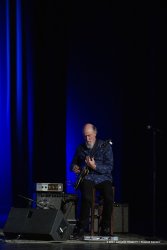 Gorizia, 23-10-2021 - JAZZ&WINE OF PEACE 2021 - Circolo Culturale  Controtempo - Teatro Comunale Giuseppe Verdi - JOHN SCOFIELD & DAVE HOLLAND DUO - John Scofield: guitar;
Dave Holland: double bass - Foto © 2021 Luciano Rossetti / Phocus Agency