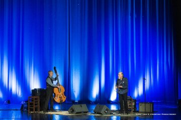 Gorizia, 23-10-2021 - JAZZ&WINE OF PEACE 2021 - Circolo Culturale  Controtempo - Teatro Comunale Giuseppe Verdi - JOHN SCOFIELD & DAVE HOLLAND DUO - John Scofield: guitar;
Dave Holland: double bass - Foto © 2021 Luca d’Agostino / Phocus Agency
