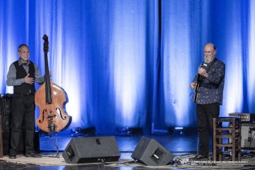 Gorizia, 23-10-2021 - JAZZ&WINE OF PEACE 2021 - Circolo Culturale  Controtempo - Teatro Comunale Giuseppe Verdi - JOHN SCOFIELD & DAVE HOLLAND DUO - John Scofield: guitar;
Dave Holland: double bass - Foto © 2021 Luca d’Agostino / Phocus Agency