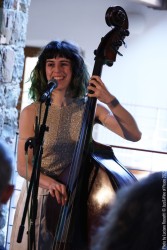 Louise Knobil: bass, voice - Chloé Marsigny: bass clarinet, effects - Vincent Andreae: drums