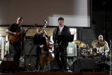 Kurt Rosenwinkel guitar - Seamus Blake  sax - Ben Street bass - Jeff Ballard drums