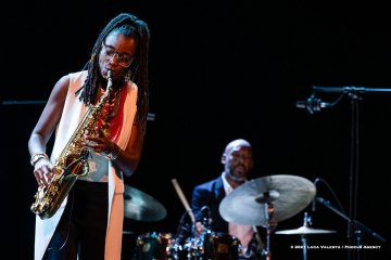 Cormons, 23-10-2021 - JAZZ&WINE OF PEACE 2021 - Circolo Culturale  Controtempo - Teatro Comunale di Cormons - LAKECIA BENJAMIN “Pursuance: The Coltranes” (USA) - Lakecia Benjamin: alto saxophone;
Taber Gable: piano;
Ivan Taylor: bass;
E.J. Strickland: drums - Foto © 2021 Luca Valenta / Phocus Agency