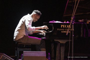 Cormons, 23-10-2021 - JAZZ&WINE OF PEACE 2021 - Circolo Culturale  Controtempo - Teatro Comunale di Cormons - LAKECIA BENJAMIN “Pursuance: The Coltranes” (USA) - Lakecia Benjamin: alto saxophone;
Taber Gable: piano;
Ivan Taylor: bass;
E.J. Strickland: drums - Foto © 2021 Luca d’Agostino / Phocus Agency