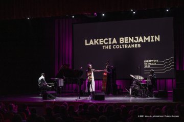 Cormons, 23-10-2021 - JAZZ&WINE OF PEACE 2021 - Circolo Culturale  Controtempo - Teatro Comunale di Cormons - LAKECIA BENJAMIN “Pursuance: The Coltranes” (USA) - Lakecia Benjamin: alto saxophone;
Taber Gable: piano;
Ivan Taylor: bass;
E.J. Strickland: drums - Foto © 2021 Luca d’Agostino / Phocus Agency