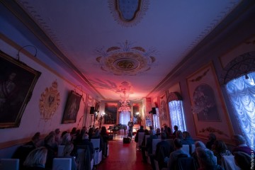 Ana Čop: voice - Thilo Seevers: piano - Jaka Arh: sound processing, electronics