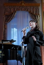 Ana Čop: voice - Thilo Seevers: piano - Jaka Arh: sound processing, electronics