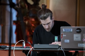 Ana Čop: voice - Thilo Seevers: piano - Jaka Arh: sound processing, electronics