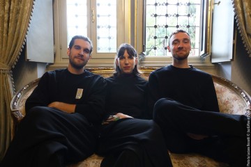 Ana Čop: voice - Thilo Seevers: piano - Jaka Arh: sound processing, electronics