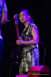 Cormons, 22-10-2021 - JAZZ&WINE OF PEACE 2021 - Circolo Culturale  Controtempo -  Teatro Comunale di Cormons - LINDA MAY HAN OH 4tet - Linda May Han Oh: acoustic and electric bass – Fabian Almazan: piano, electronics - Greg Ward: alto sax – Ziv Ravitz: drums - Foto © 2021 Luciano Rossetti / Phocus Agency