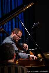 Trieste, 17/6/2021 - Auditorium del Museo Revoltella - Le nuove rotte del jazz 2021 - Luca Colussi Trio - Luca Colussi batteria, percussioni - Paolo Corsini pianoforte - Alessandro Turchet contrabbasso - Foto Luca Valenta/Phocus Agency © 2021