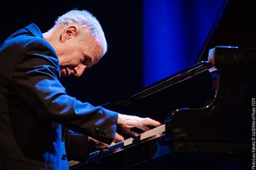 Marc Copland piano - Stephane Kerecki  bass - Fabrice Moreau drums