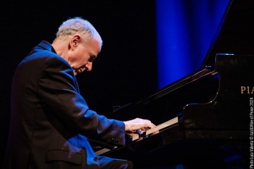 Marc Copland piano - Stephane Kerecki  bass - Fabrice Moreau drums